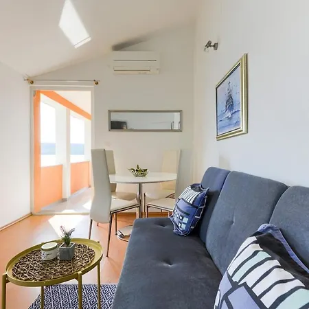 Beautiful Sea View Apartamento Zverinac