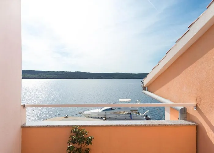 Beautiful Sea View Zverinac